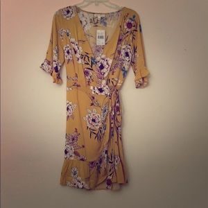 flower print wrap dress 3/4 sleeve mustard